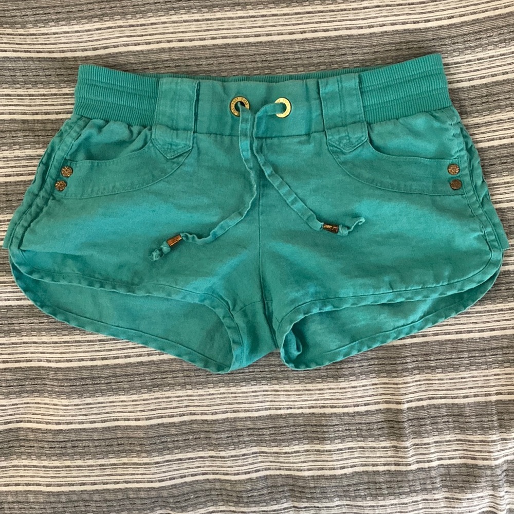 Women’s Linen Shorts